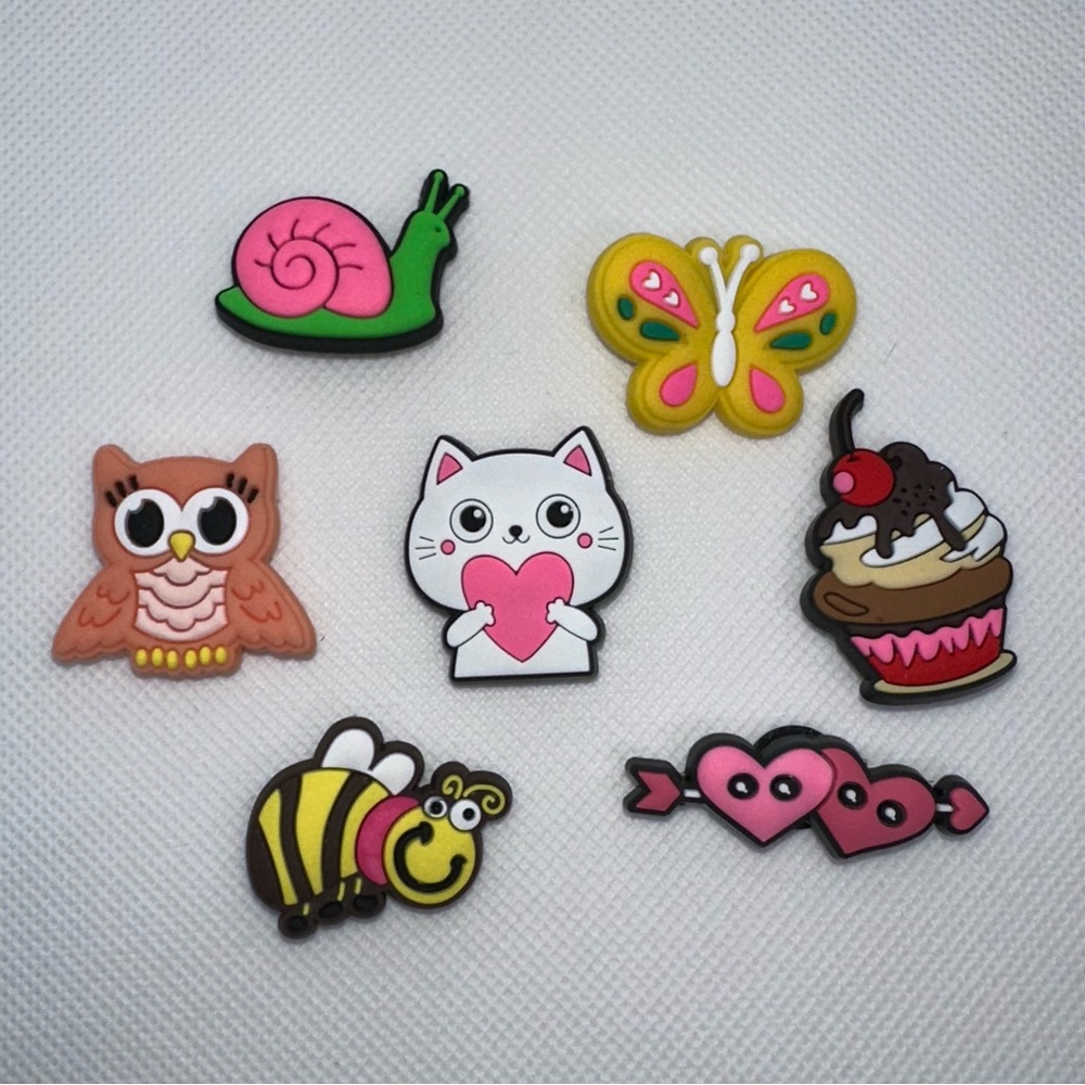 Valentines/Spring Shoe Charms - Set #2-7pc Set Hearts Cat Butterfly Ladybug-NWOT